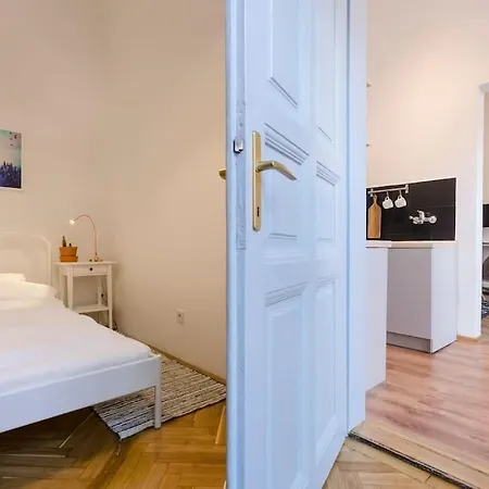 Cozy Studio In Famous Street Lejlighed Budapest