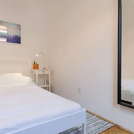 Cozy Studio In Famous Street Lejlighed Budapest